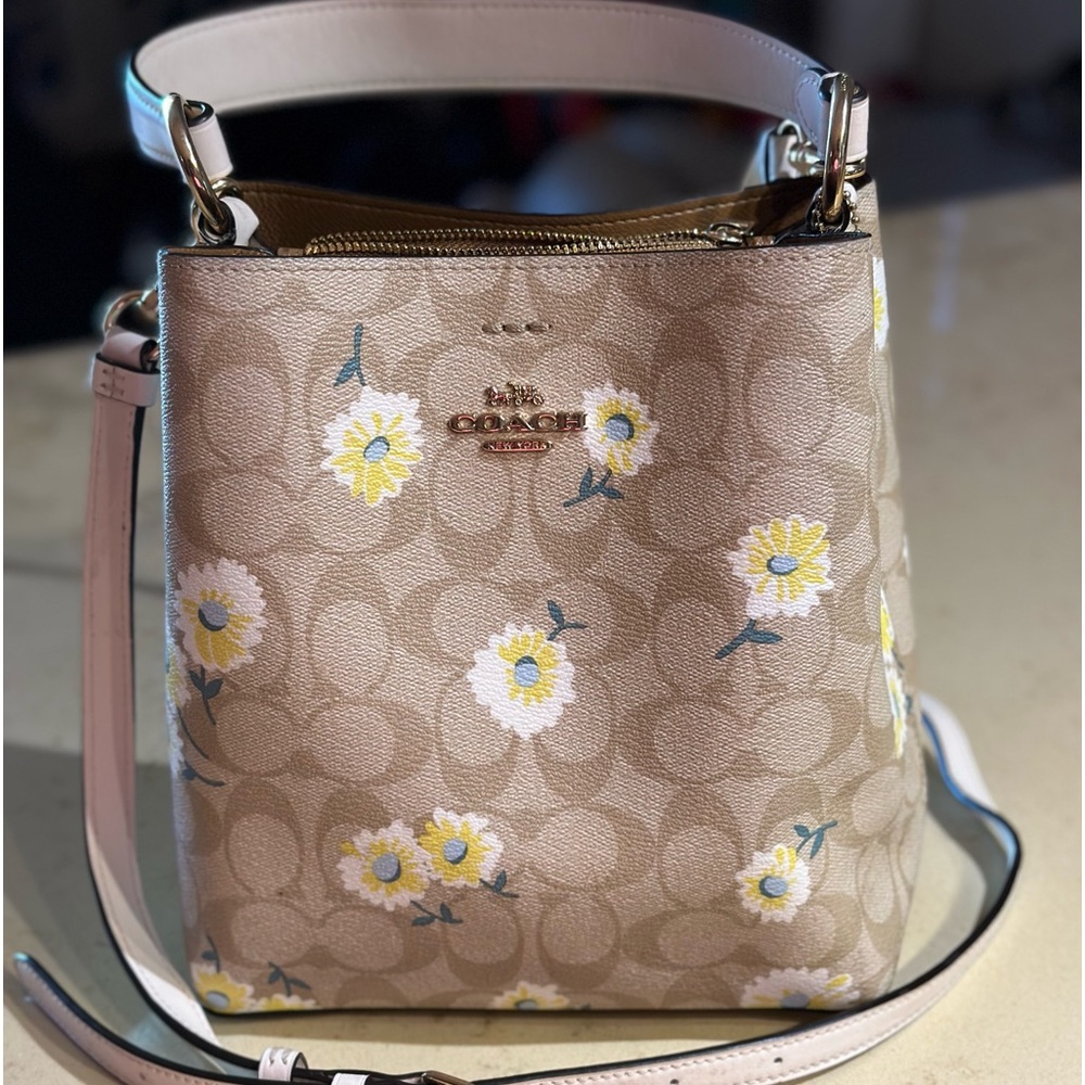 Coach Small Town Bucket Bag In Signature Canvas